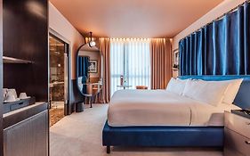 Cenica Porto Hotel, Curio Collection By Hilton